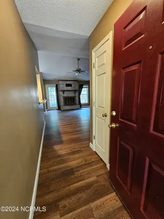 $1,750 | 218 Foxwood Court, Jacksonville, NC 28540