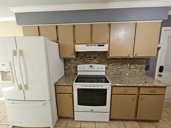 $1,750 | 218 Foxwood Court, Jacksonville, NC 28540
