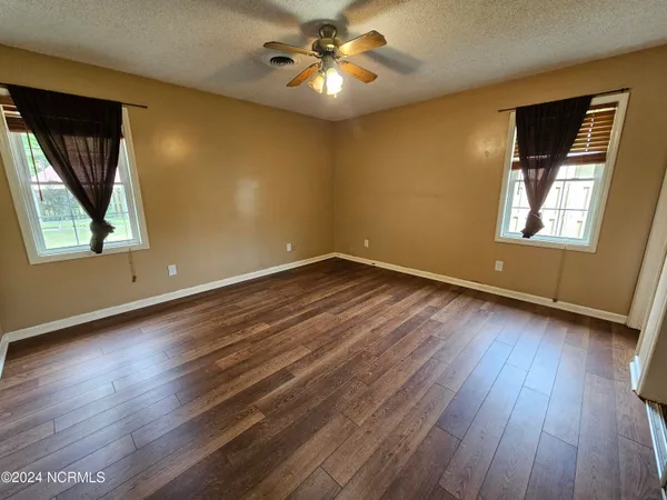 $1,750 | 218 Foxwood Court, Jacksonville, NC 28540