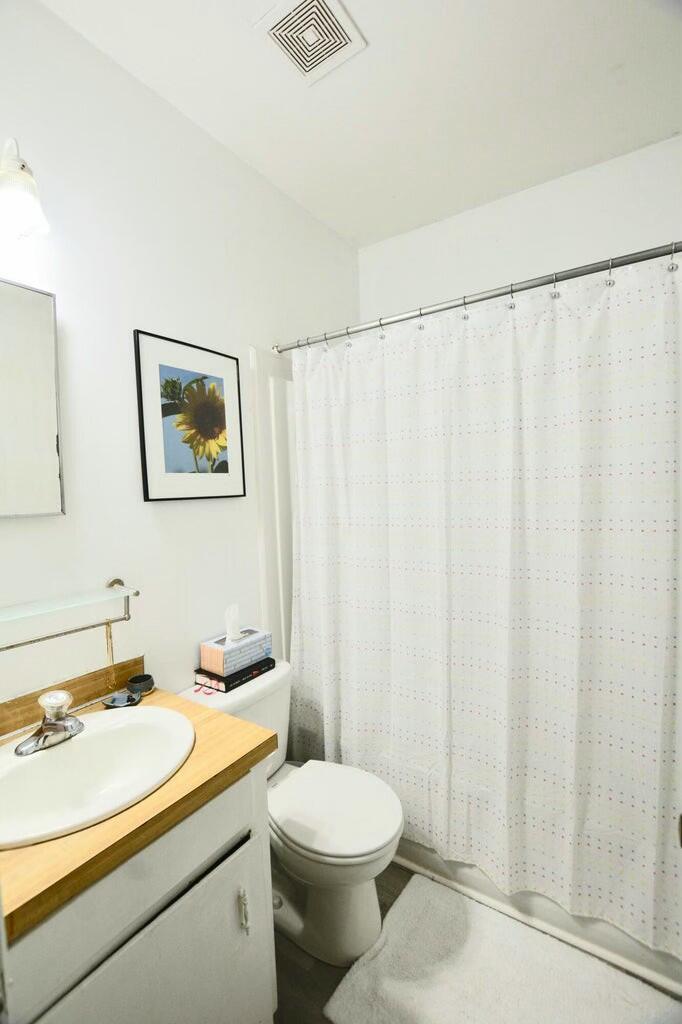 24 Bee Street, Unit E Charleston, SC 29403 - Photo 6 of 7 tempImageWTzcE8