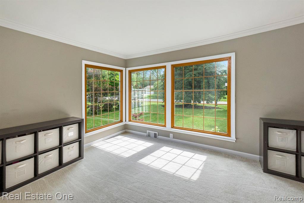 994 Hampstead Lane Rochester Hills, MI 48309 - Photo 4 of 25