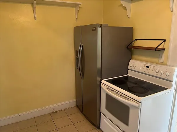 $1,800 | 3420 East Grant Street, Orlando, FL 32806