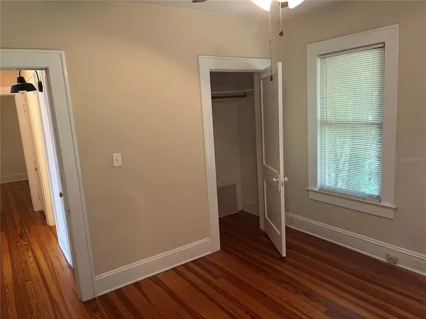 $1,800 | 3420 East Grant Street, Orlando, FL 32806