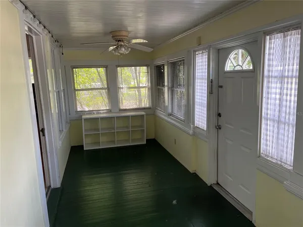 $1,800 | 3420 East Grant Street, Orlando, FL 32806
