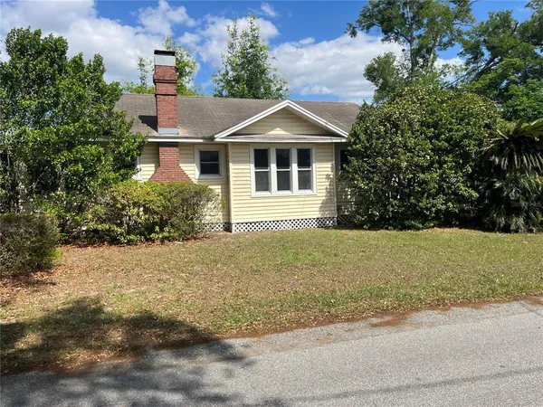 $1,800 | 3420 East Grant Street, Orlando, FL 32806