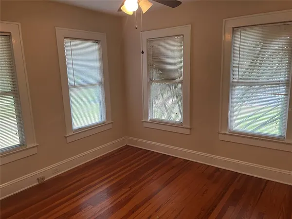 $1,800 | 3420 East Grant Street, Orlando, FL 32806