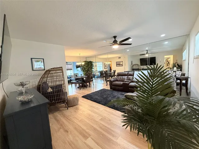 $239,900 | 18 Colonial Club Drive, Unit 202, Boynton Beach, FL 33435