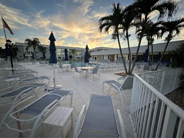 $239,900 | 18 Colonial Club Drive, Unit 202, Boynton Beach, FL 33435