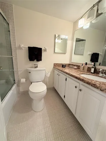 $239,900 | 18 Colonial Club Drive, Unit 202, Boynton Beach, FL 33435