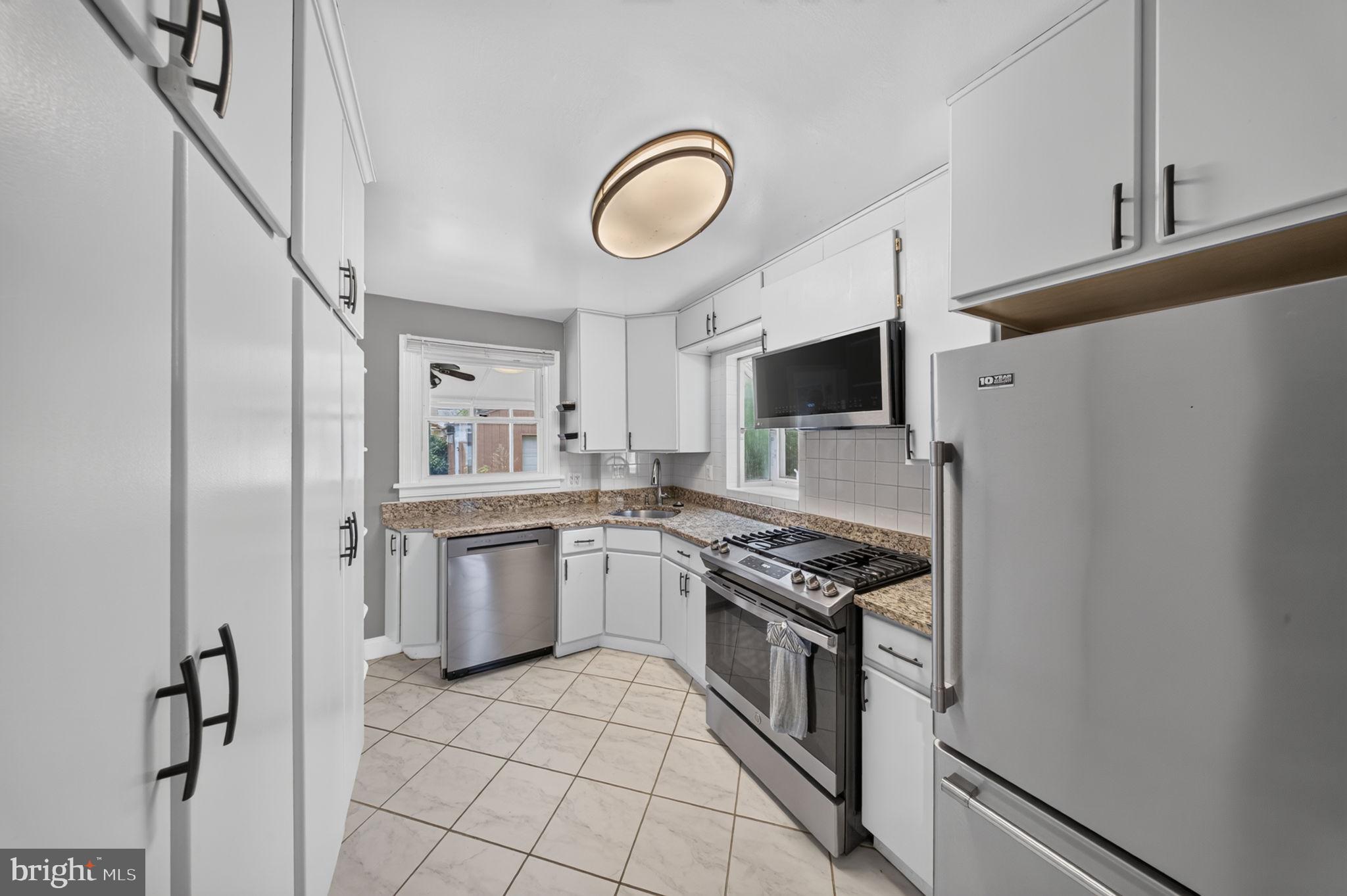 2712 Newton Street Silver Spring, MD 20902 - Photo 13 of 59 Gallery Image 13