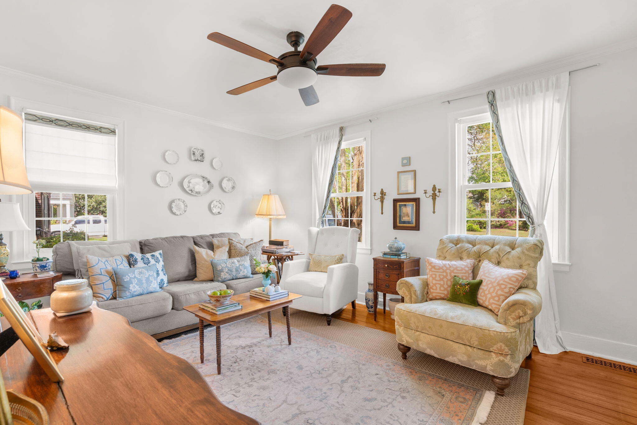 3 Craven Avenue Charleston, SC 29407 - Photo 8 of 56 Plenty of Natural Light
