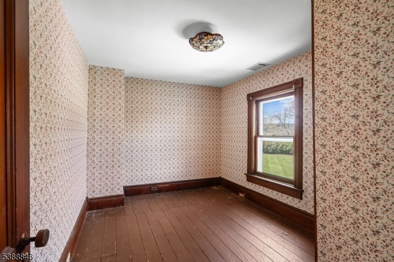 25 Old Turnpike Road Oldwick, NJ 08858 - Photo 34 of 46 an empty room with a window