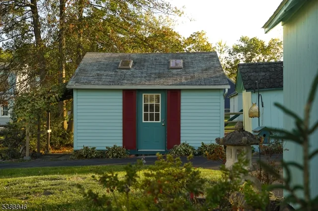 $939,000 | 25 Old Turnpike Road, Oldwick, NJ 08858