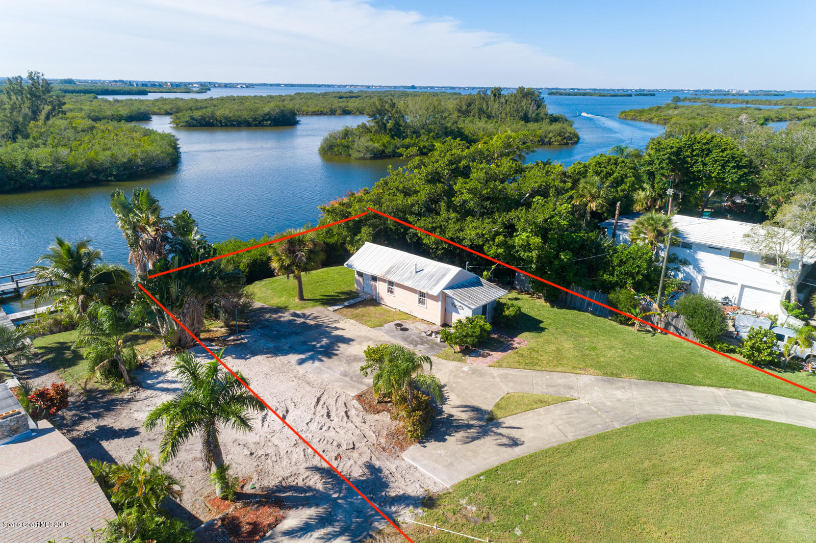 758 Nassau Road Cocoa Beach, FL 32931 - Photo 5 of 12 758 Nassau Rd