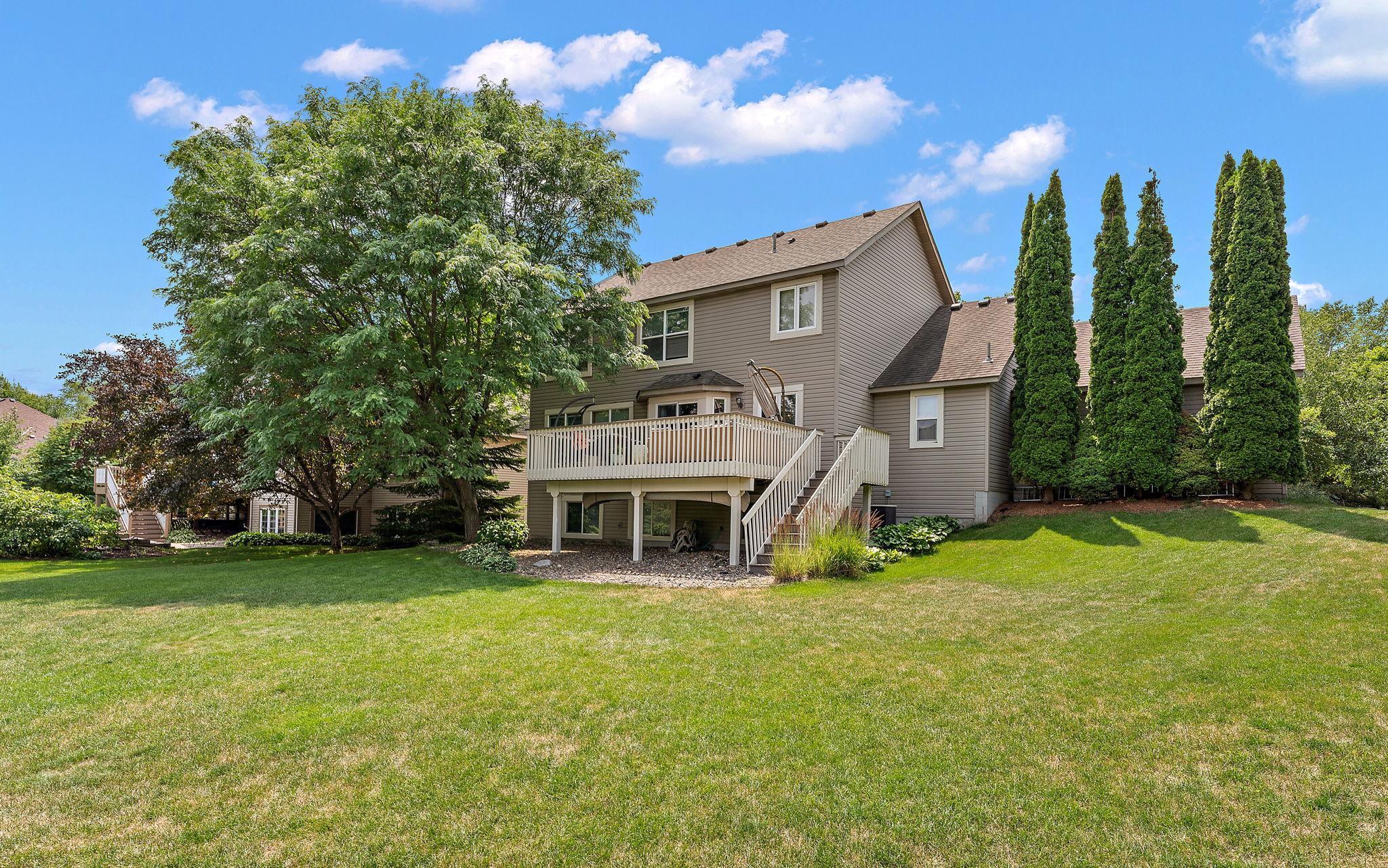 8202 Enclave Road Woodbury, MN 55125 - Photo 8 of 39 Gallery Image 8