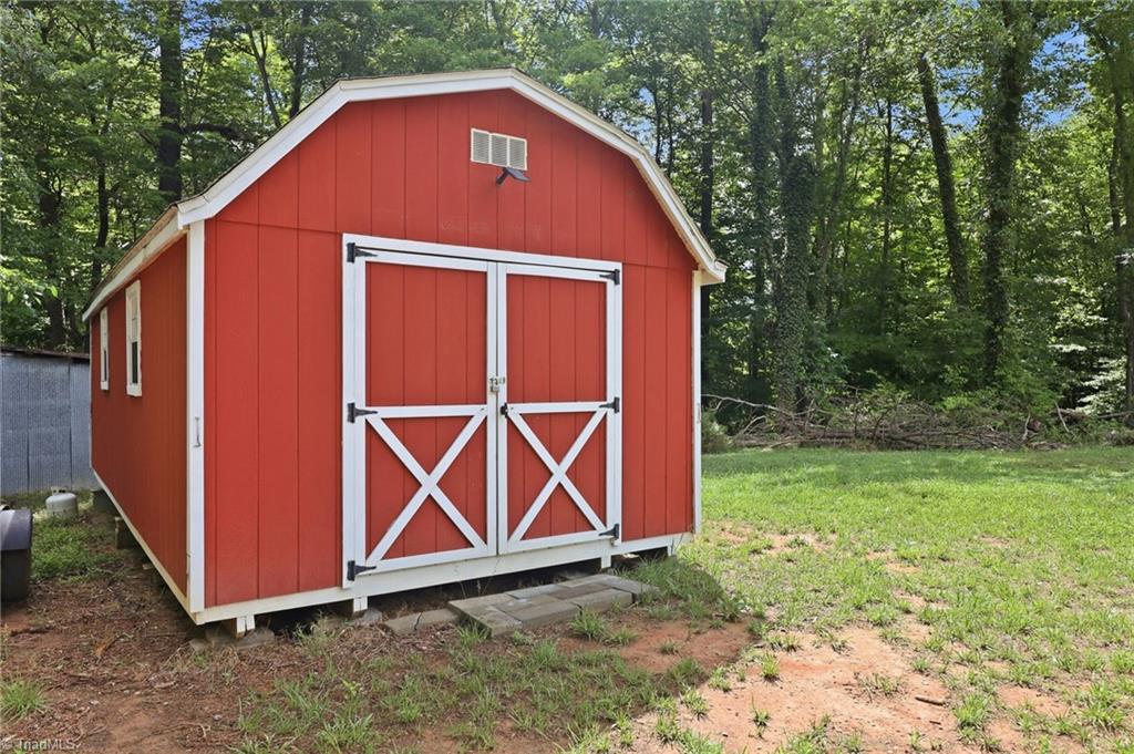 6597 Dennis Road Walnut Cove, NC 27052 - Photo 23 of 26