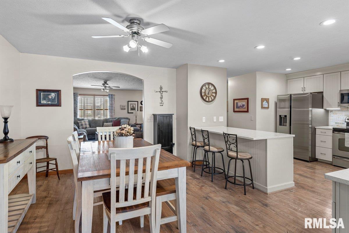 504 Garden Court Chatham, IL 62629 - Photo 11 of 36