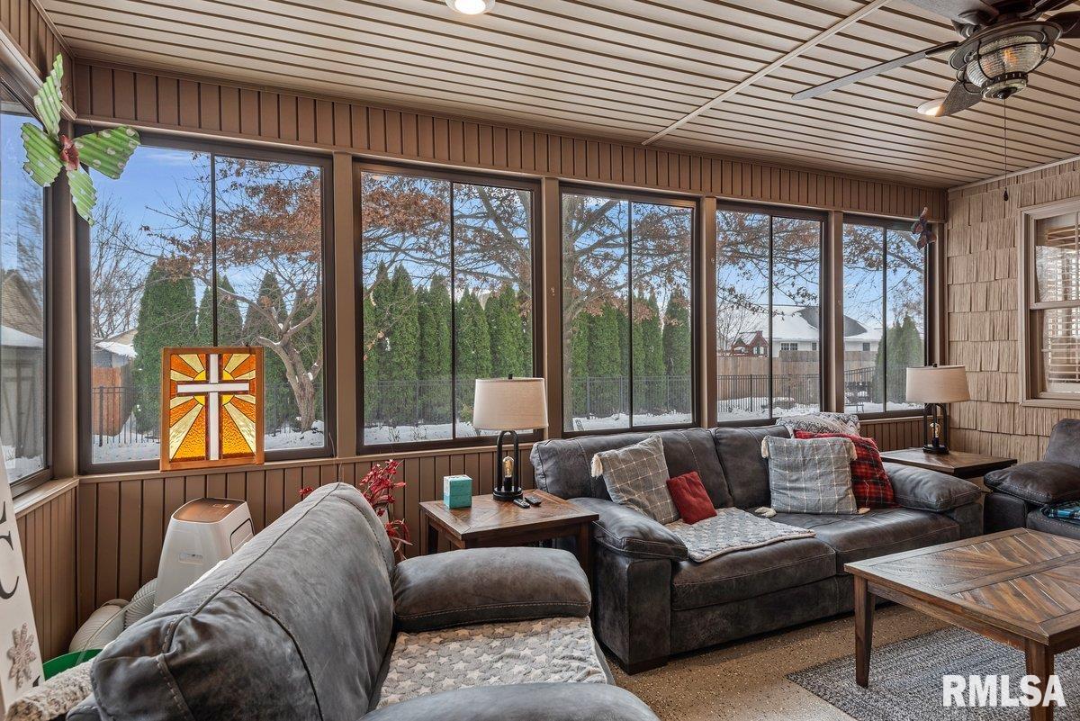 504 Garden Court Chatham, IL 62629 - Photo 21 of 36