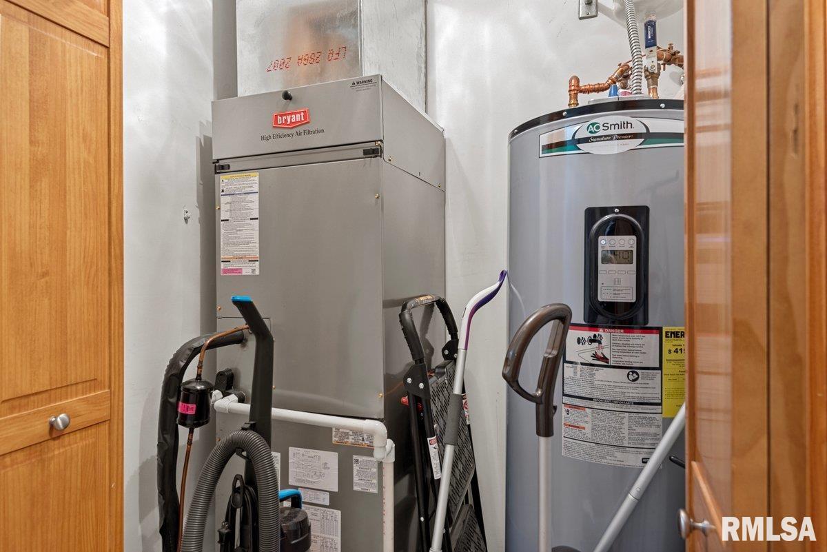 504 Garden Court Chatham, IL 62629 - Photo 23 of 36