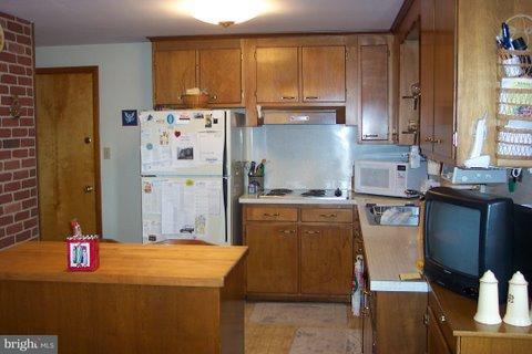 304 Fairview Drive Lititz, PA 17543 - Photo 3 of 7