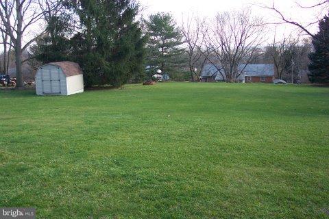 304 Fairview Drive Lititz, PA 17543 - Photo 6 of 7