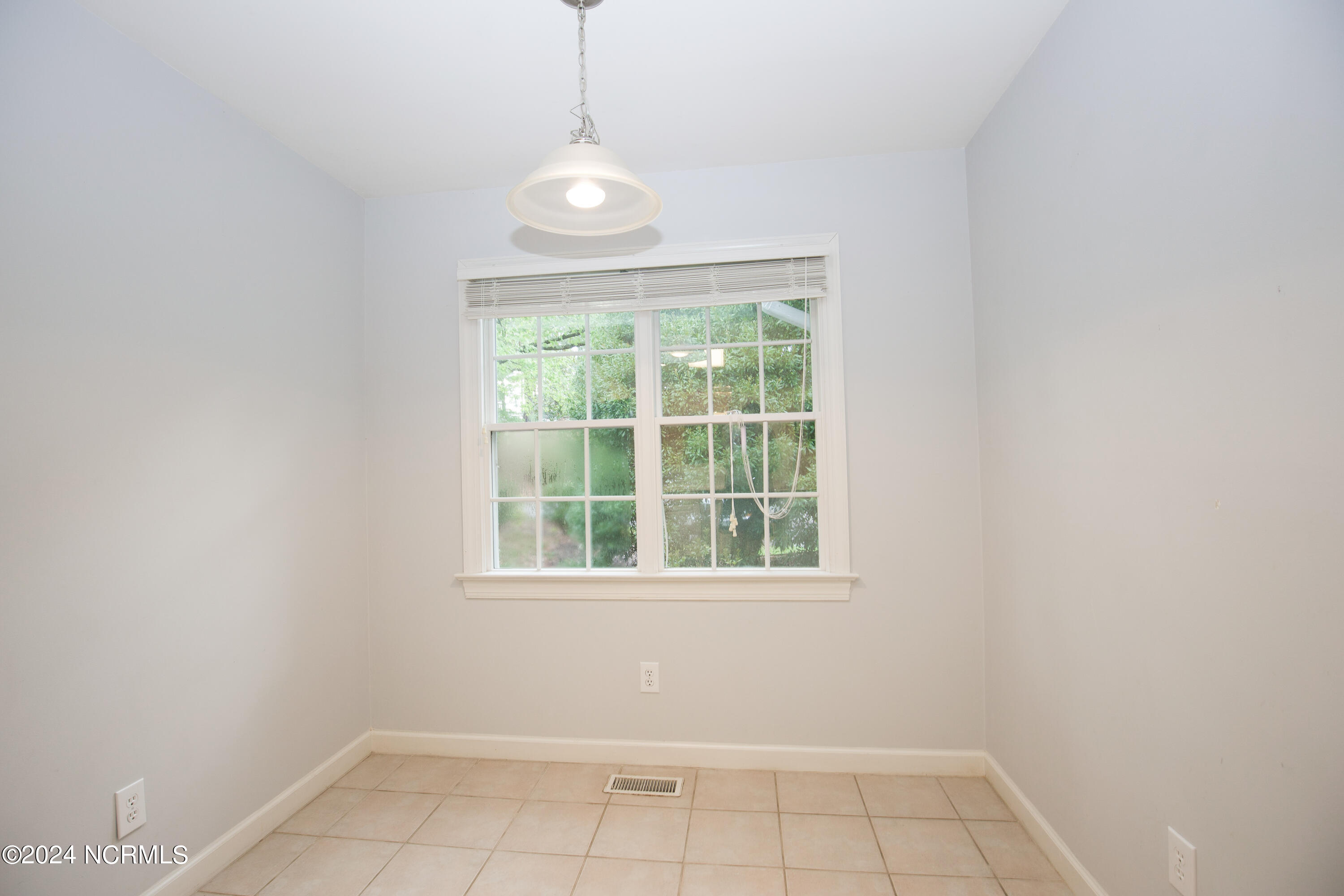 287 Knoll Road Southern Pines, NC 28387 - Photo 11 of 55