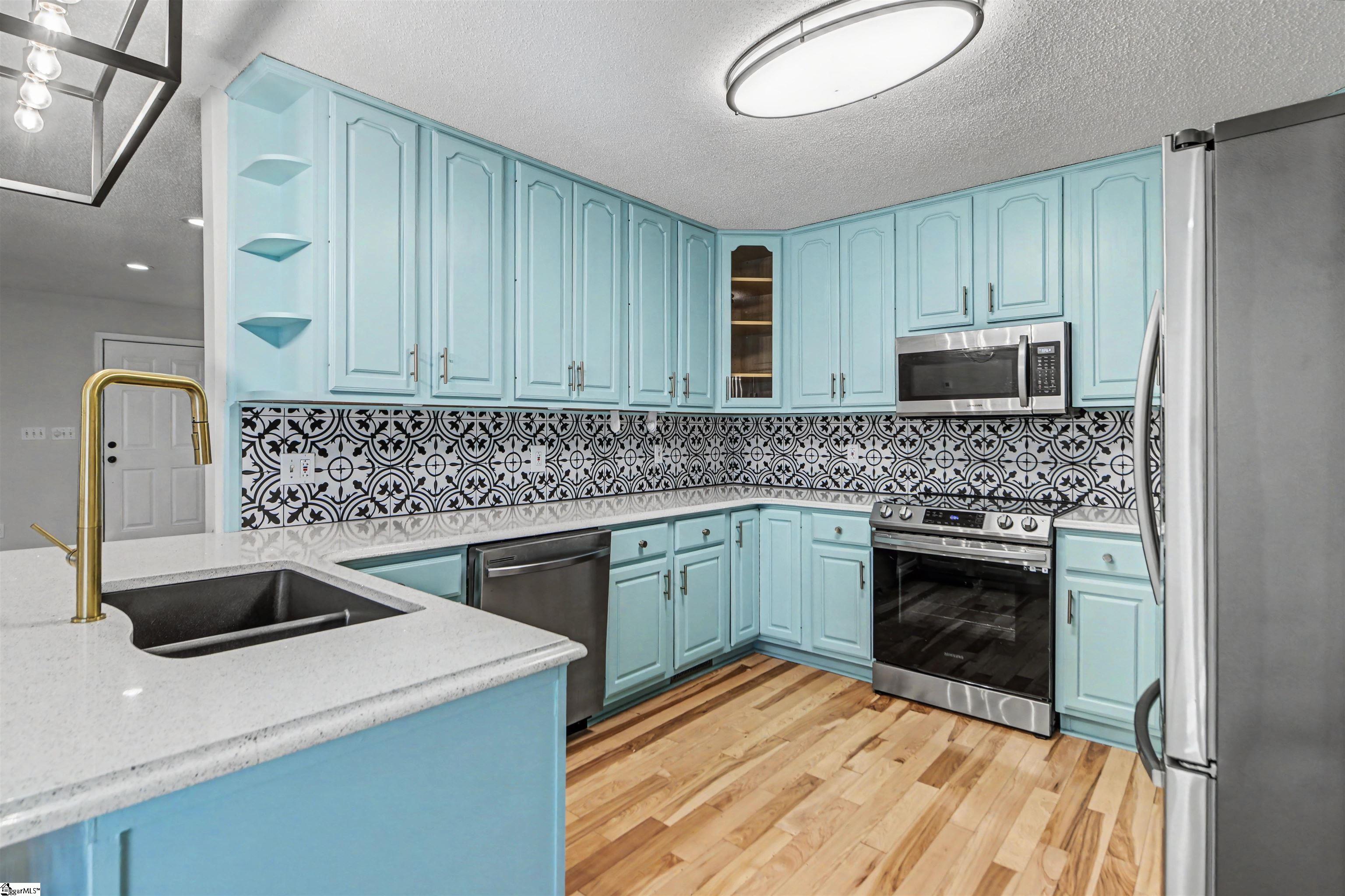 1126 Greenpond Road Woodruff, SC 29388 - Photo 5 of 48