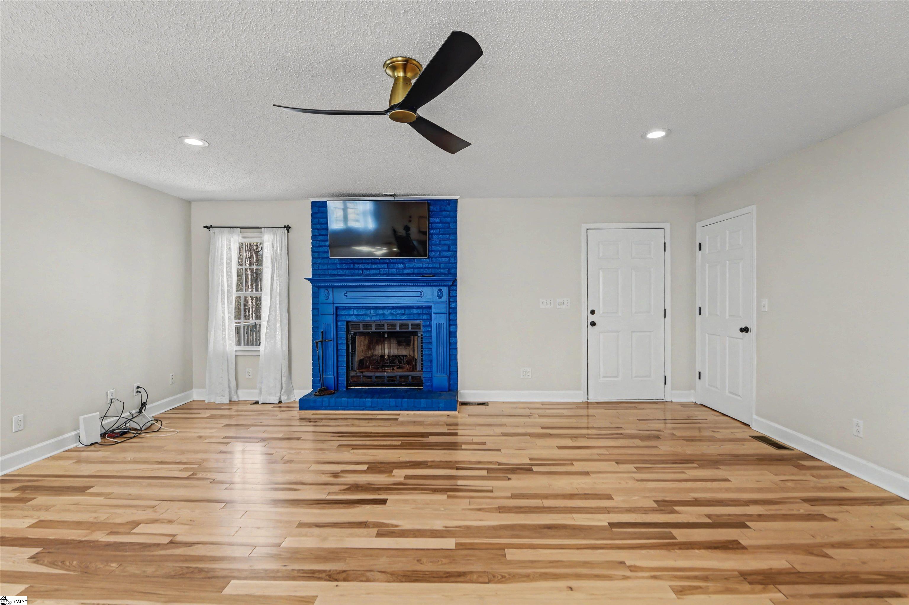 1126 Greenpond Road Woodruff, SC 29388 - Photo 9 of 48