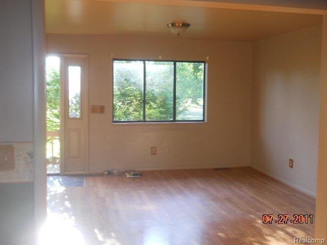 1927 North Lima Center Road Dexter, MI 48130 - Photo 6 of 10 DSCN8351