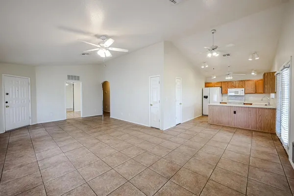 $1,995 | 10935 West Ruth Avenue, Peoria, AZ 85345