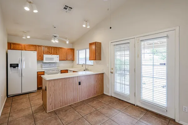 $1,995 | 10935 West Ruth Avenue, Peoria, AZ 85345