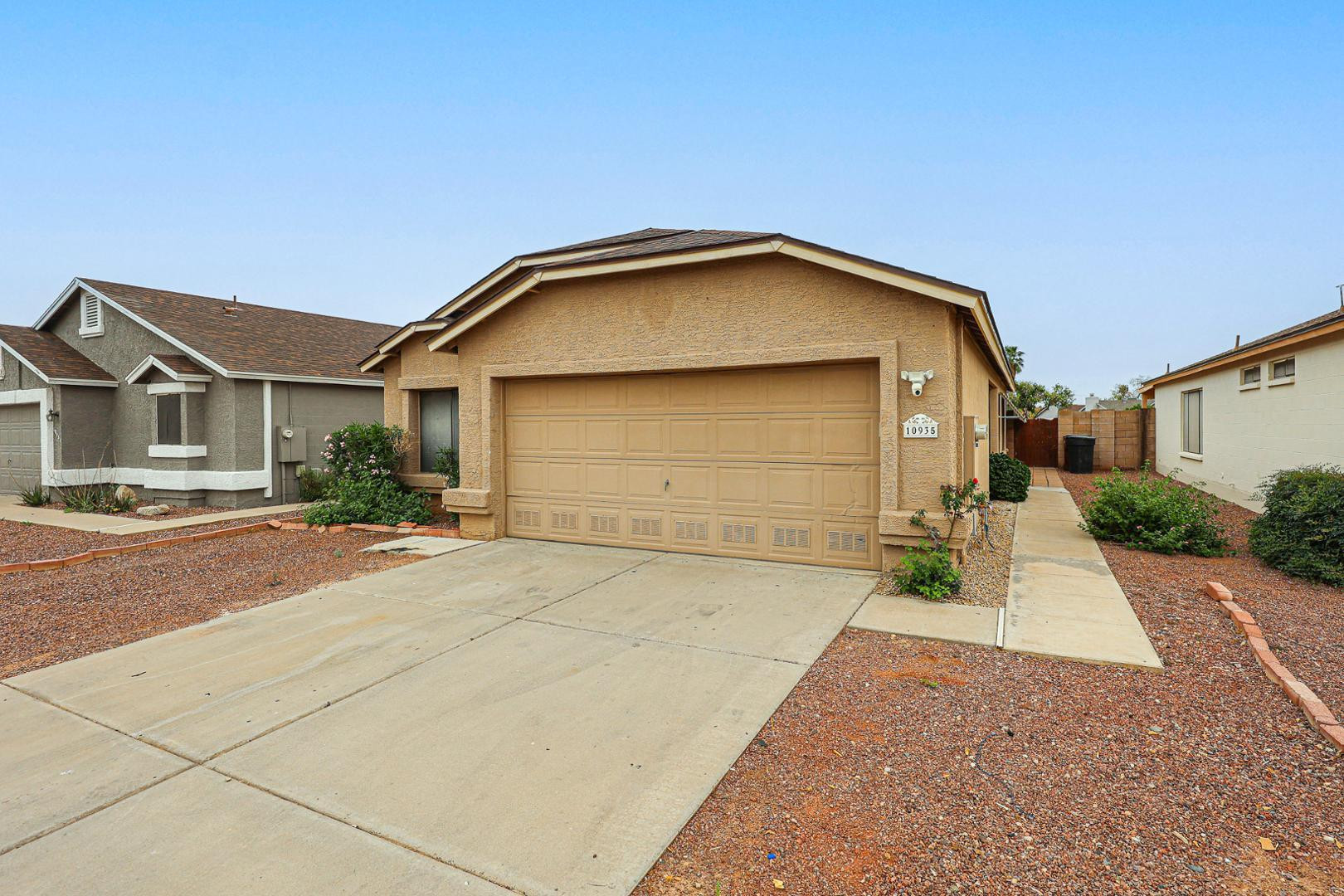 10935 West Ruth Avenue Peoria, AZ 85345 - Photo 3 of 33 Photo #3