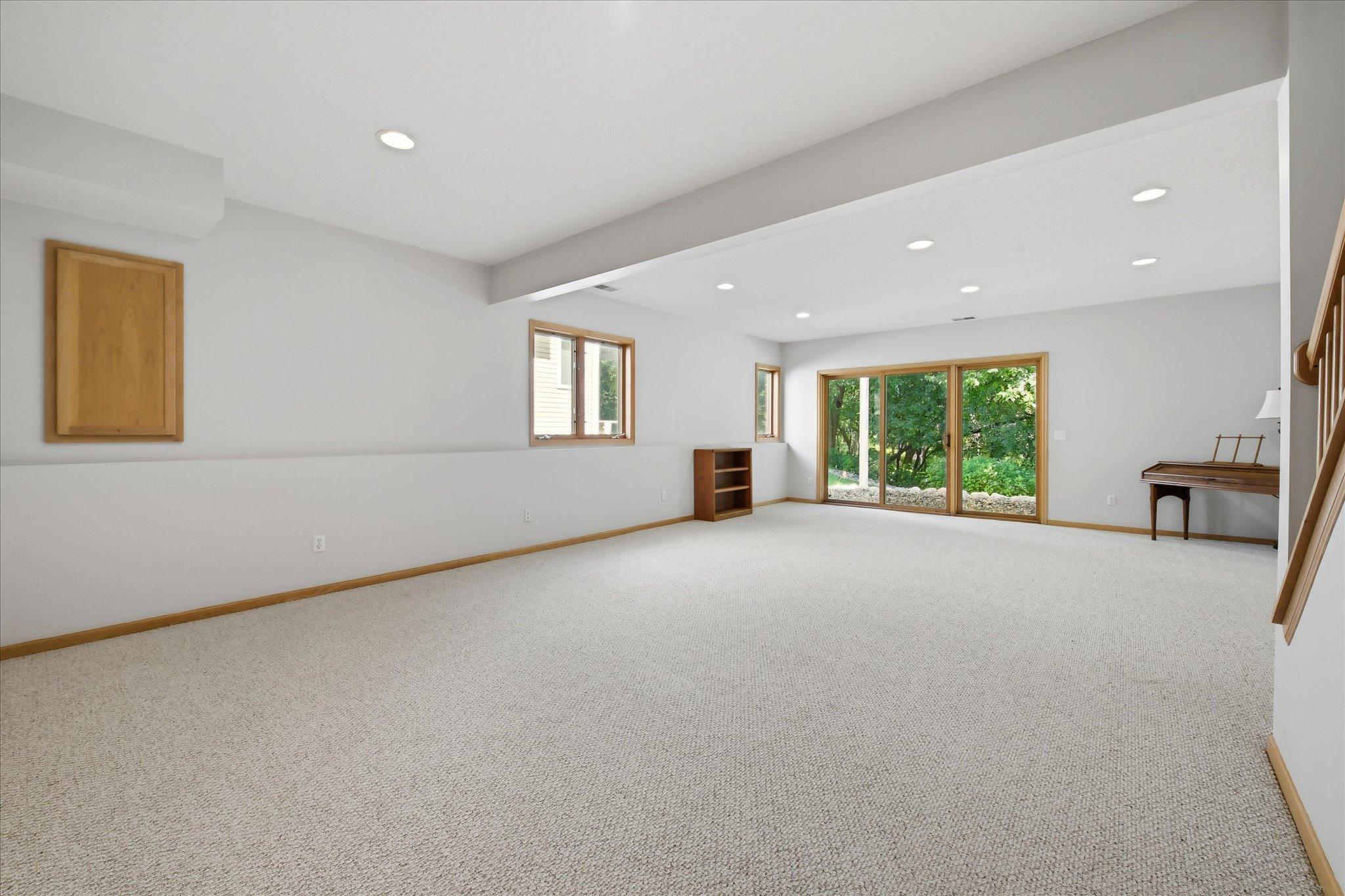 11137 Wyoming Road Bloomington, MN 55438 - Photo 9 of 45 Gallery Image 9