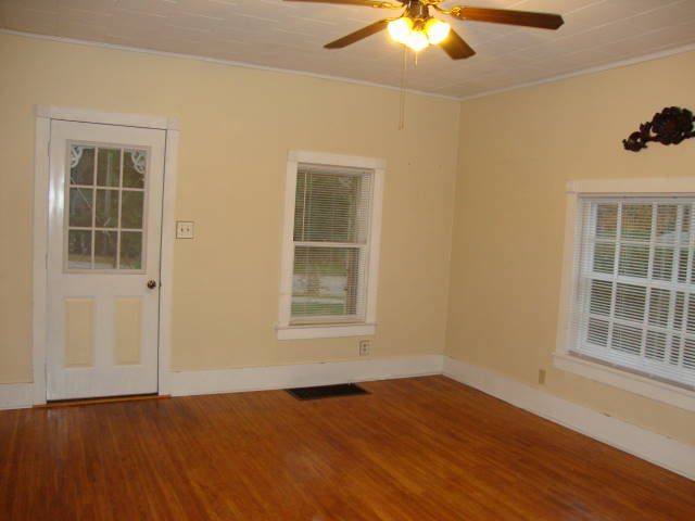 310 East State Road Mount Carroll, IL 61053 - Photo 3 of 10 Gallery Image 3