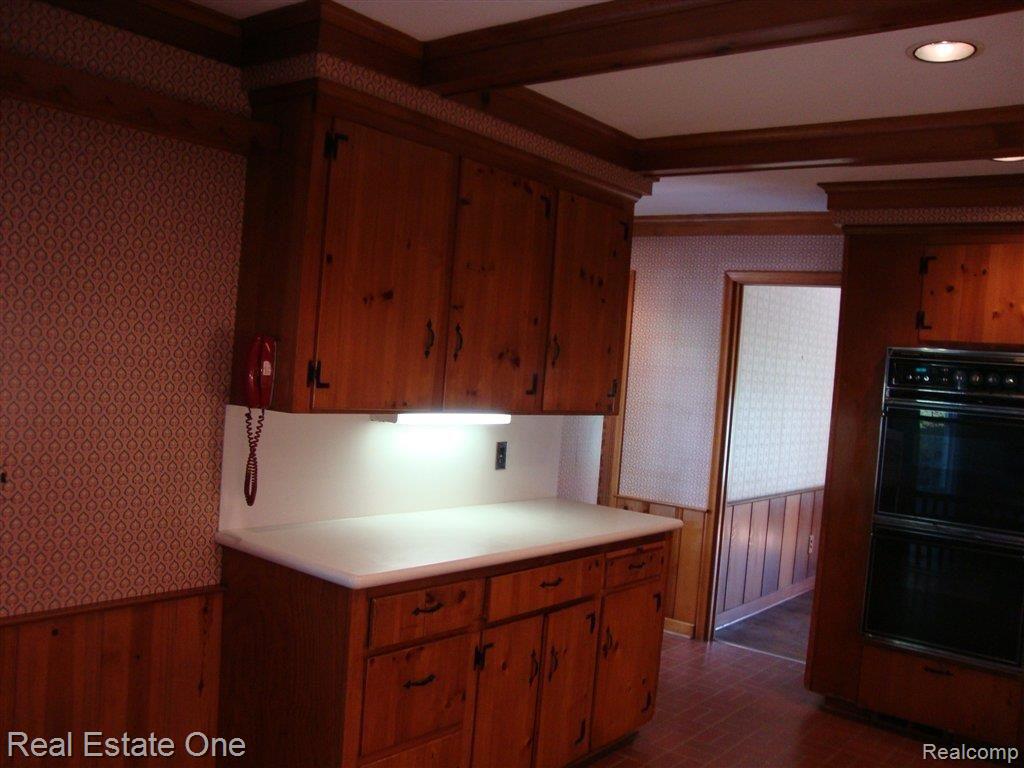 4170 Valley Forge Road Bloomfield Hills, MI 48301 - Photo 19 of 25 Kitchen