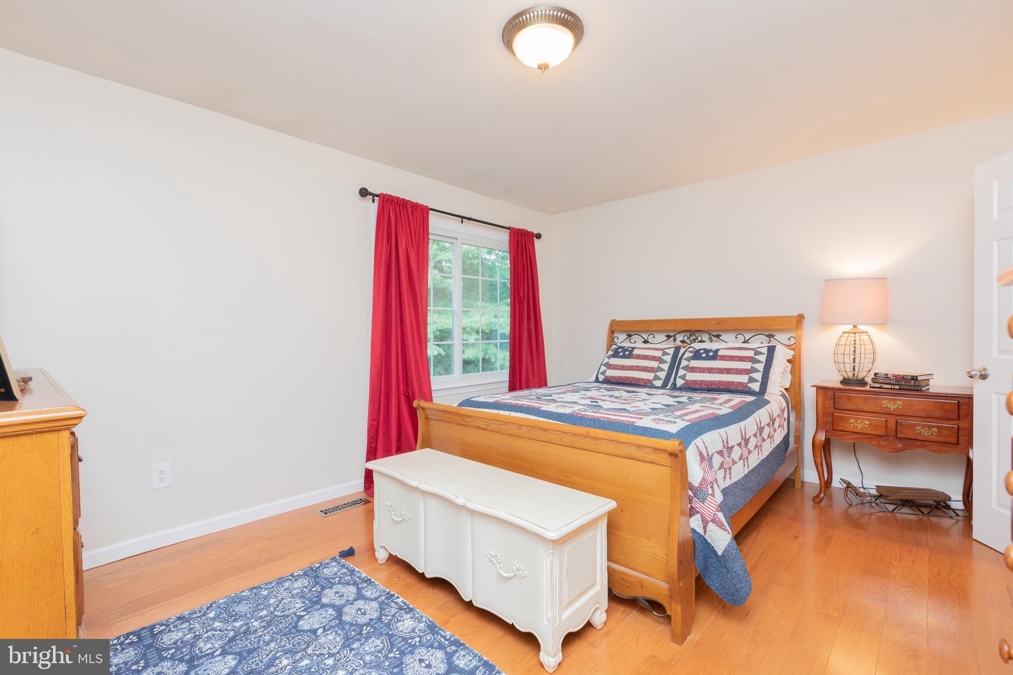 7916 Treeside Court Springfield, VA 22152 - Photo 14 of 38 Gallery Image 14