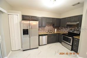 504 Maple Pointe Drive Seffner, FL 33584 - Photo 10 of 30