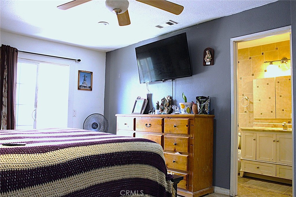 1459 West James Street Rialto, CA 92316 - Photo 11 of 21