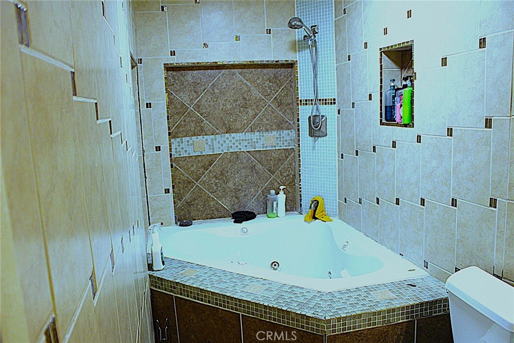 1459 West James Street Rialto, CA 92316 - Photo 15 of 21