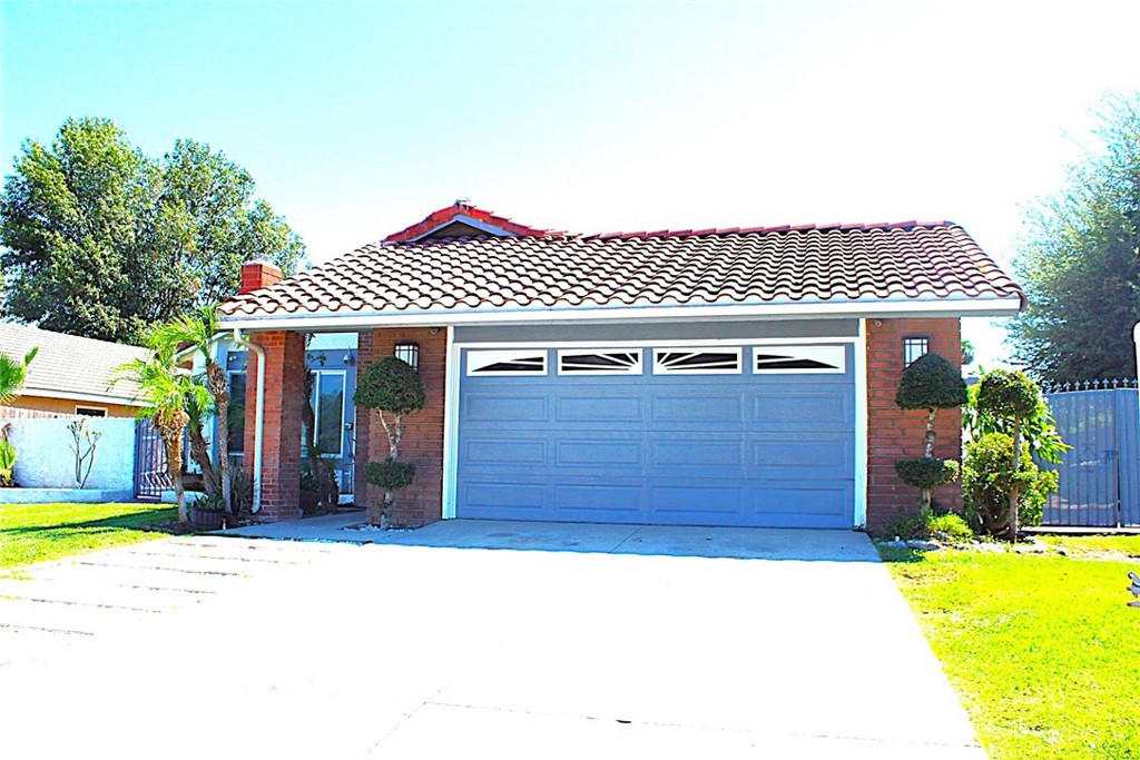 1459 West James Street Rialto, CA 92316 - Photo 5 of 21