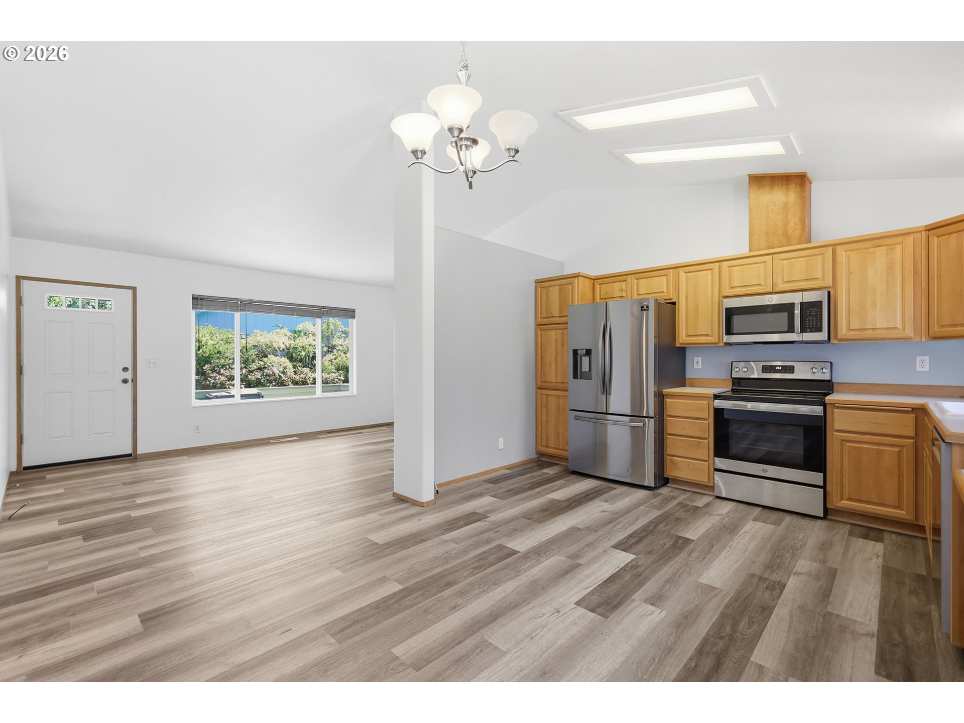 5530 E Street Springfield, OR 97478 - Photo 14 of 36 Gallery Image 14