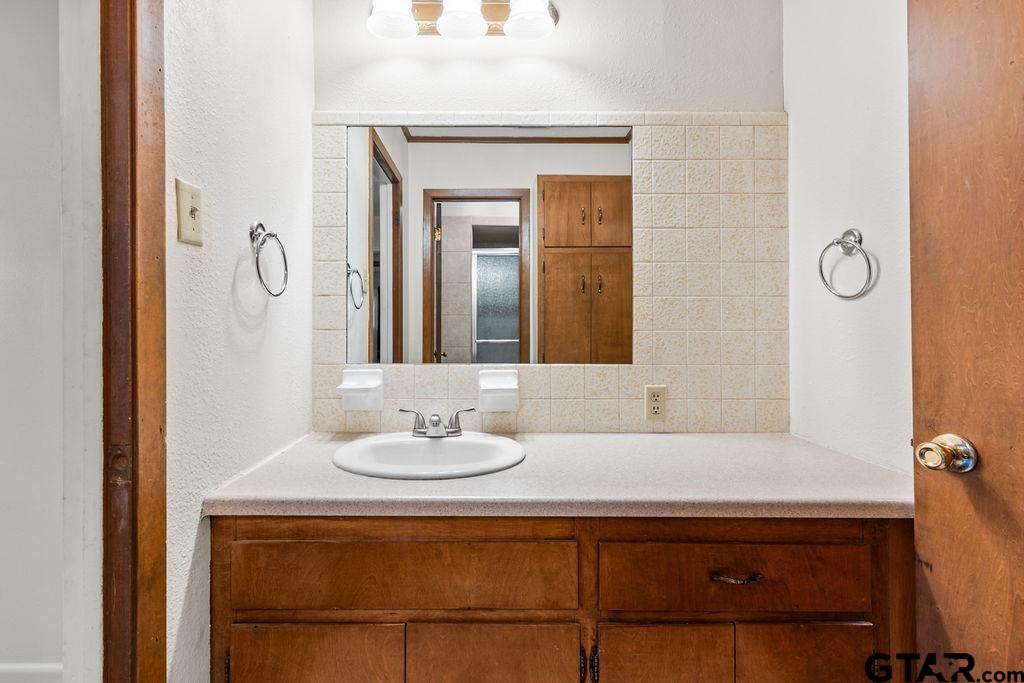 209 Beach Jacksonville Tx 75766 Jacksonville, TX 75766 - Photo 15 of 28