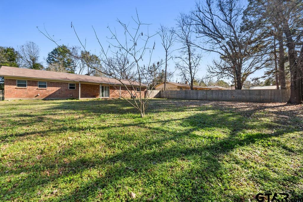 209 Beach Jacksonville Tx 75766 Jacksonville, TX 75766 - Photo 26 of 28