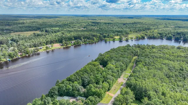 $224,900 | W9346 Woodlawn Drive, Holcombe, WI 54745