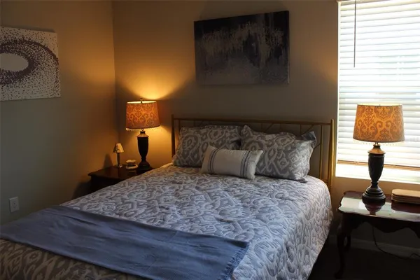 $395,000 | 12920 Wellspring Drive, Lithia, FL 33547