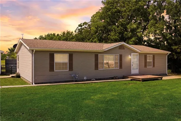 $130,000 | 7677 1000 Road, Fredonia, KS 66736