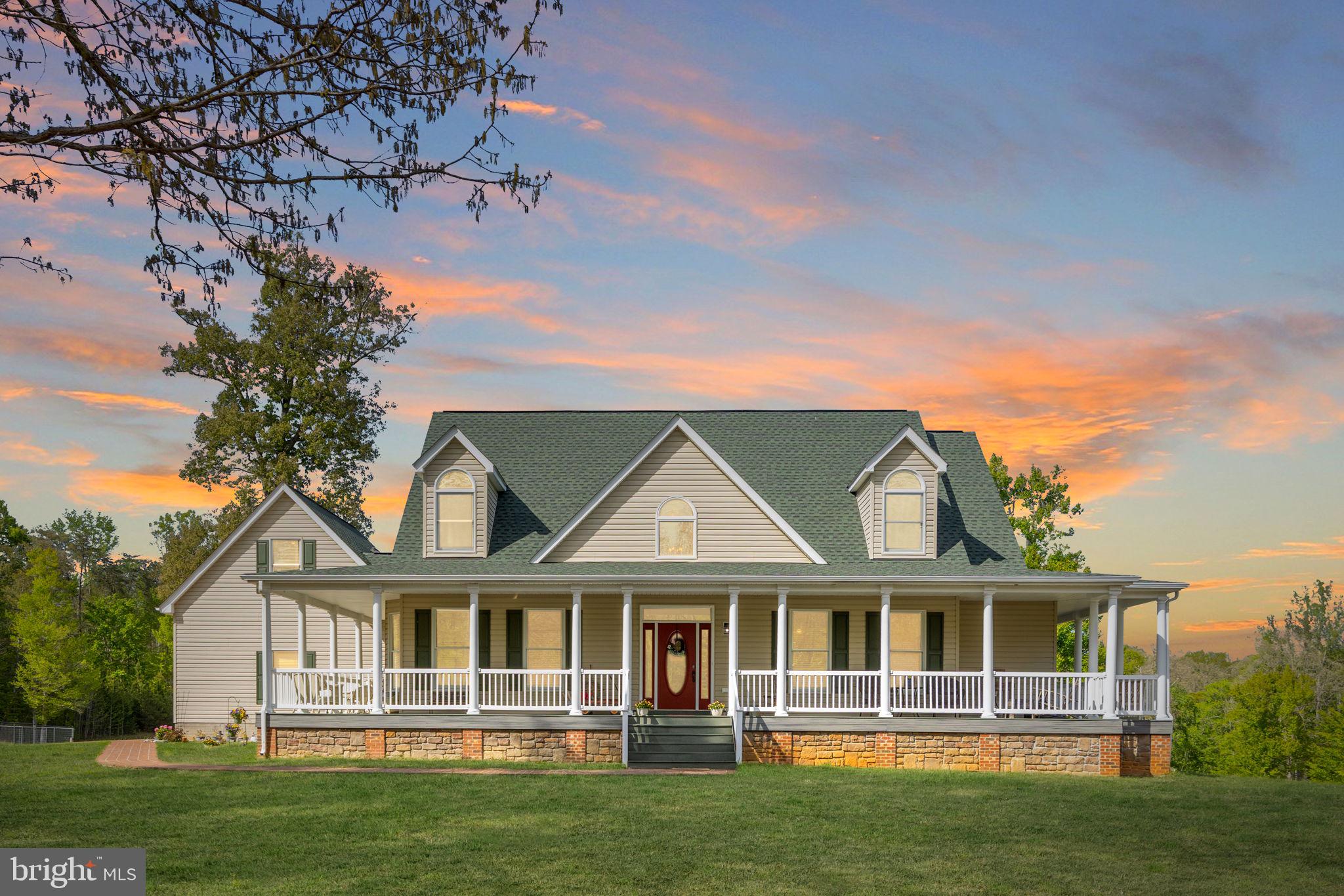 6657 Lawyers Road Spotsylvania, VA 22551 - Photo 1 of 73 front view of a house with a yard
