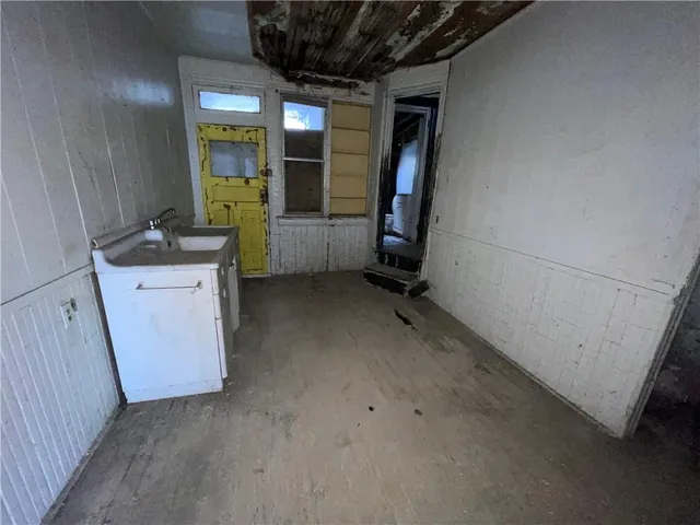 a view of a storage & utility room