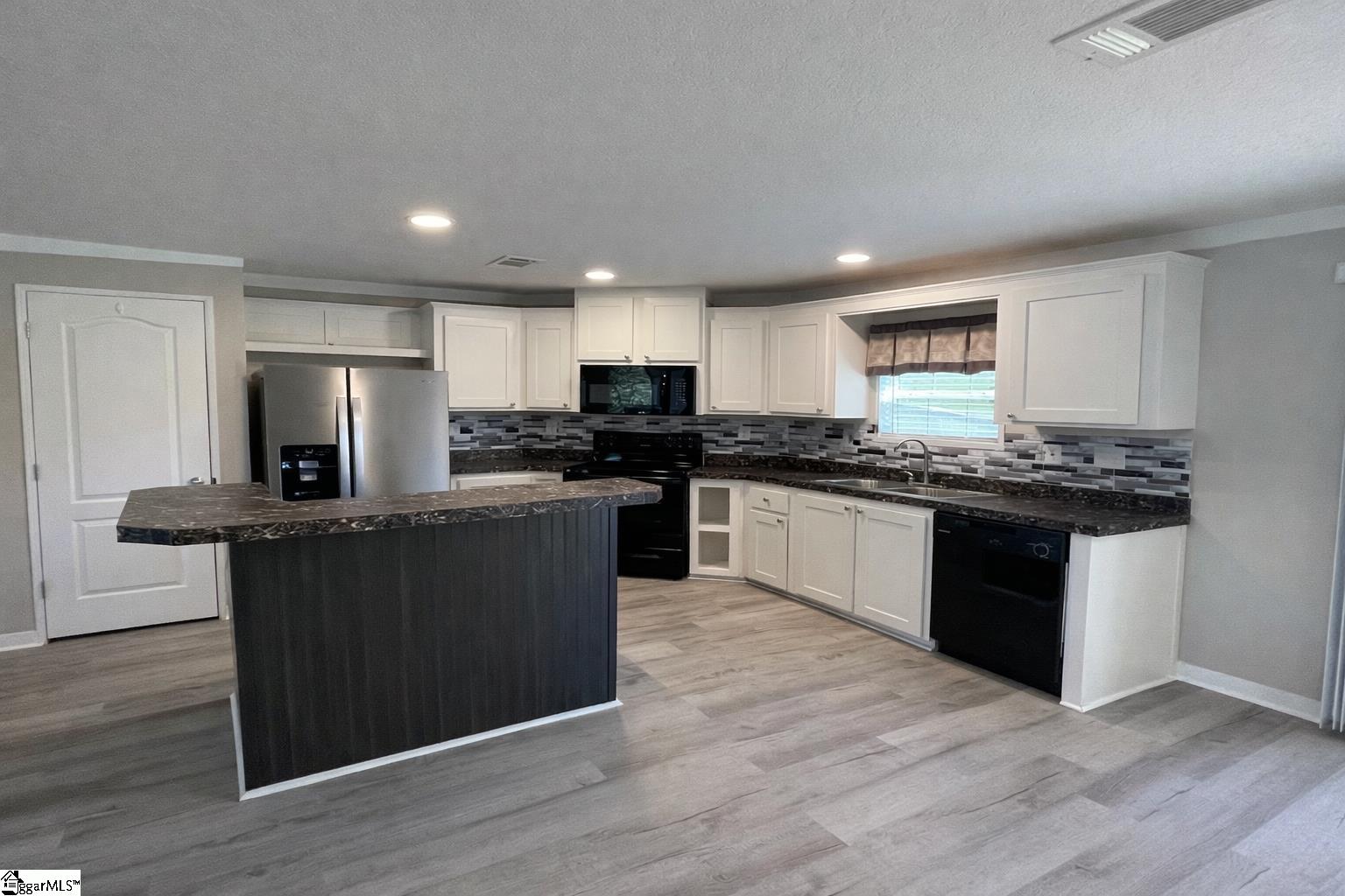 20 Apache Drive Waterloo, SC 29384 - Photo 7 of 17