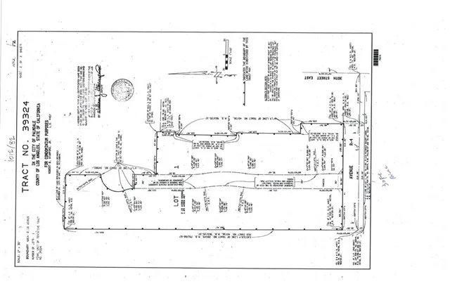 a black and white photo of a room